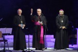 Nowi biskupi katowiccy w Spodku [ZDJĘCIA]