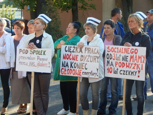 Protest pielęgniarek w Krośnie Odrzańskim we wrześniu 2015.