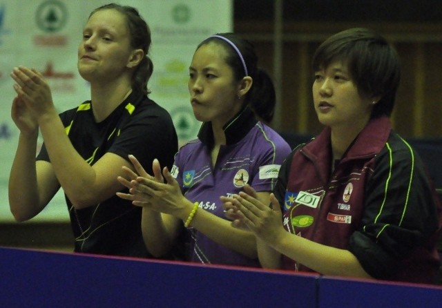 Japonka  Mitsuki Yoshida (z prawej, w środku Li Qian, z lewej Kinga Stefańska) zakończyła swoje występy w drużynie tenisistek stołowych SPAR-Zamku Tarnobrzeg.