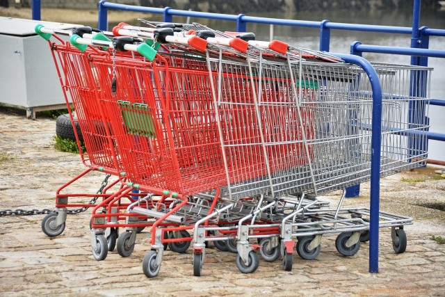 Zgodnie projektem, przepisy dotyczące ograniczenia handlu w niedzielę i święta oraz w niektóre inne dni mają zostać uszczegółowione.