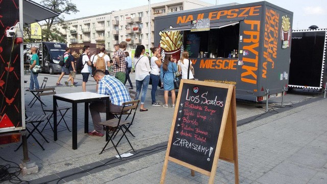 Częstochowa: Food tracki zajechały na plac Biegańskiego