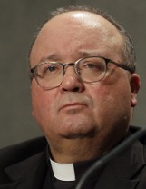 Pedofilia w Kościele: Abp Charles Scicluna, wysłannik papieża przyjedzie do Polski. W Chile doprowadził do rezygnacji 32 hierarchów