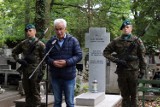 W 80. rocznicę powstania Narodowych Sił Zbrojnych oznaczono we Wrocławiu grób sierż. Jana Dymka - bohaterskiego żołnierza NSZ [ZDJĘCIA]