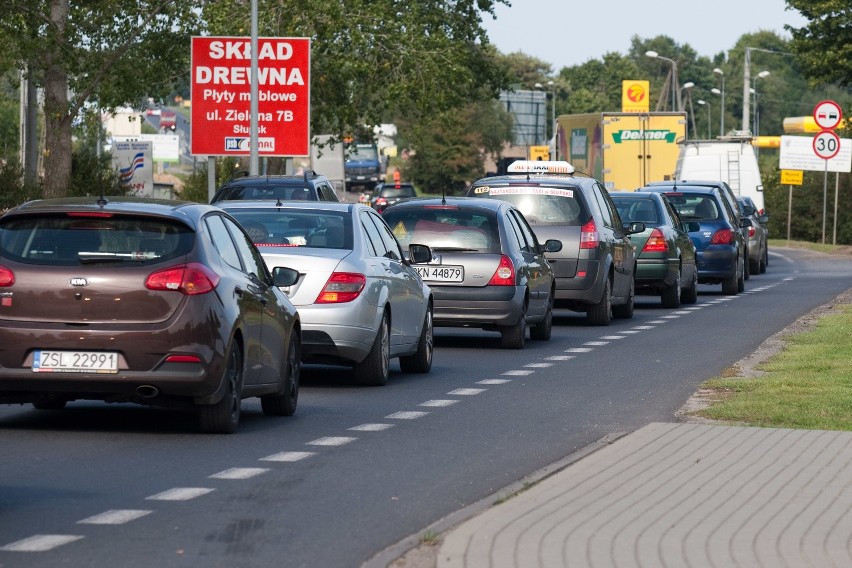 Budowa słupskiego ringu zakorkowała drogę