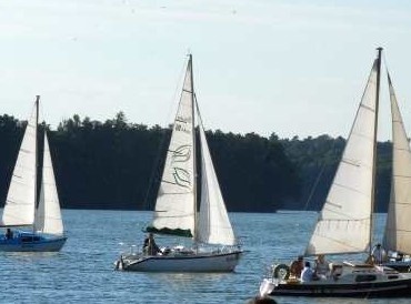 Regaty rozgrywane będą w kategoriach: omega oraz jachty kabinowe.