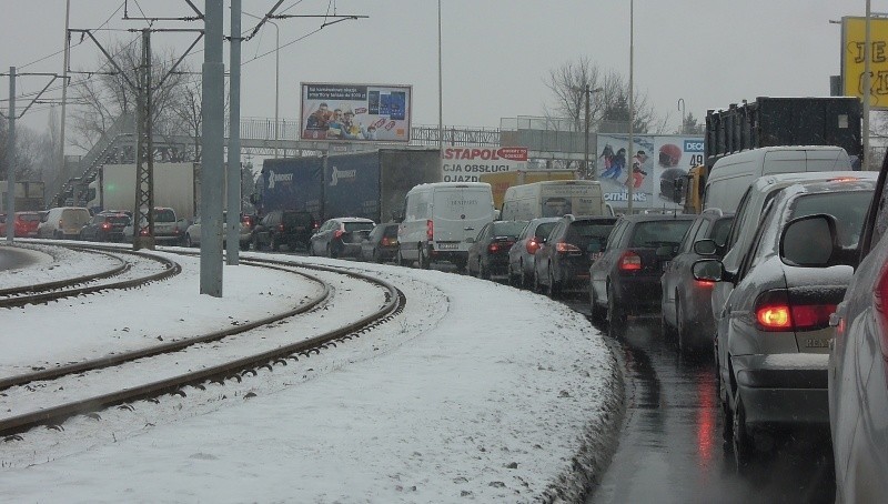 Zima nie zaskoczy drogowców w Łodzi? Pod warunkiem, że będzie krótka i lekka