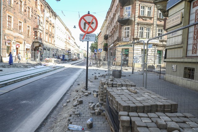 Tramwaje do Bronowic zaczną kursować po zakończeniu przebudowy ulicy Karmelickiej (na zdjęciu). Ta inwestycja ma zakończyć się w drugiej połowie września.