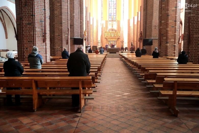 Bazylika Archikatedralna pw. Świętego Jakuba Apostoła....