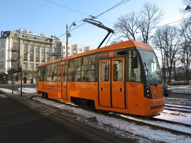 Nowy wagon techniczny pomalowano na pomarańczowo