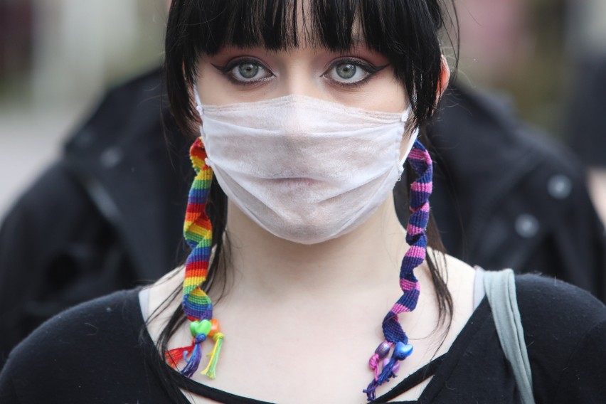 Protest w obronie środowisk LGBT na rzeszowskim rynku [ZDJĘCIA]