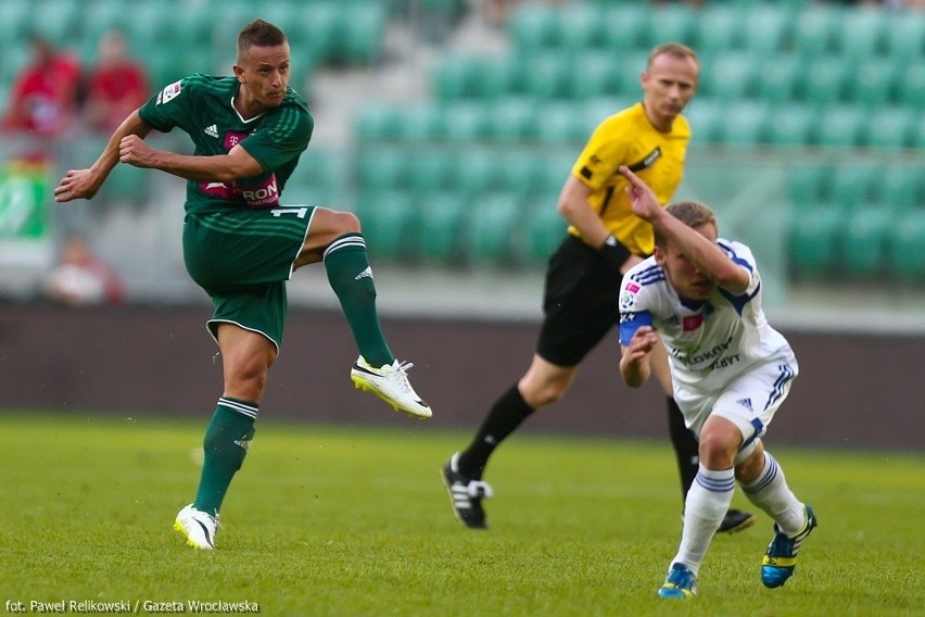 Piłka nożna. Śląsk - Ruch 2:0. Trzy punkty na inaugurację (RELACJA, ZDJĘCIA)