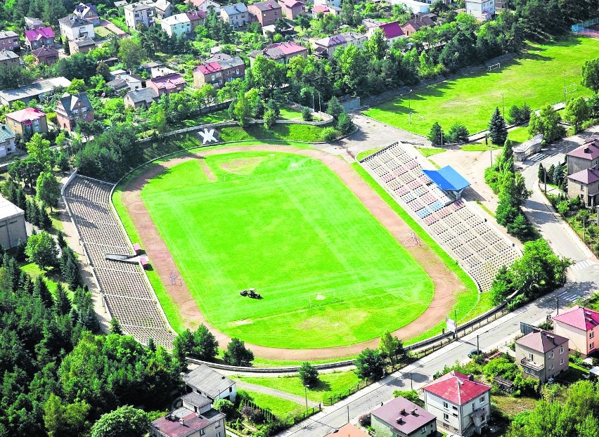 Stadion w Bukownie na 10 tys. miejsc gotowy był w 1972 r. Do...