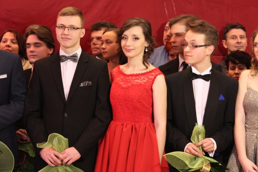 Studniówki 2015 w Lublinie: Bal maturzystów w Biskupiaku (ZDJĘCIA, WIDEO)
