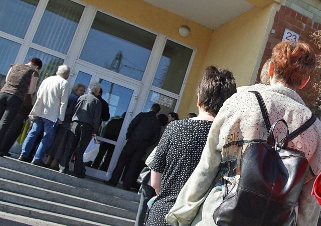 Od dziś (13 marca) do 27 marca petenci nie wchodzą do Urzędu Skarbowego w Grudziądzu. Przynoszone druki mogą wrzucać do urny w przedsionku budynku.