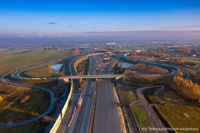 Ani się obejrzeliśmy a stara Gierkówka zniknęła. Kierowcy mają do dyspozycji autostradę A1.