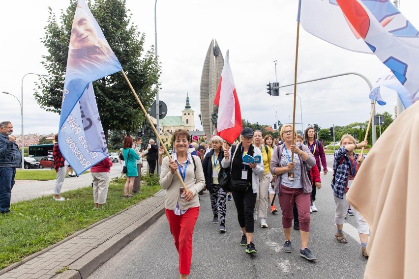 Piesza Pielgrzymka z Rzeszowa na Jasną Górę wyruszyła z...