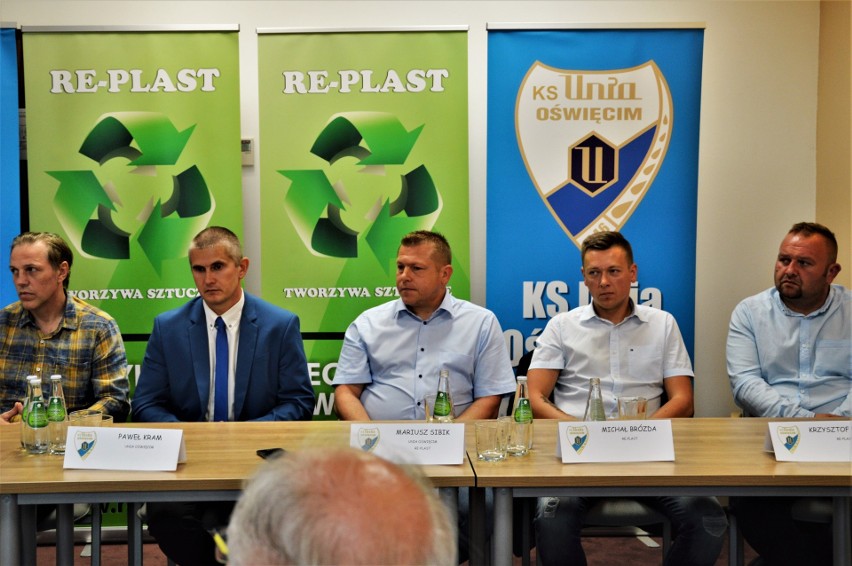 Re-Plast został sponsorem tytularnym hokeistów Unii...