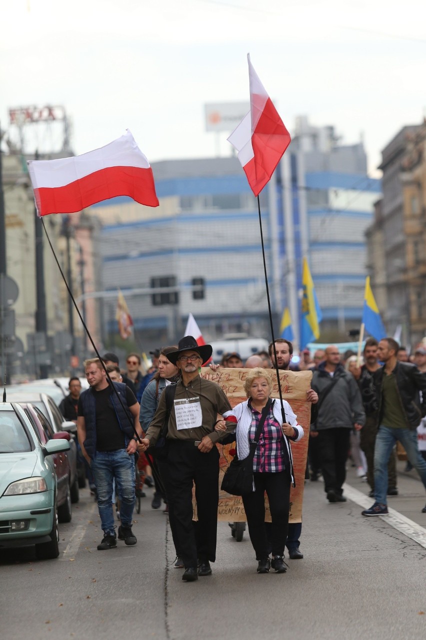 Protest antyvovidowy w Katowicach