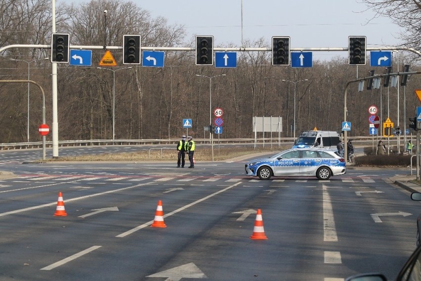 Bomba na osiedlu Popowice we Wrocławiu. Ewakuacja...