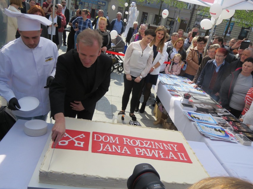 Barwne i wesołe urodziny papieskiego muzeum w Wadowicach. W...