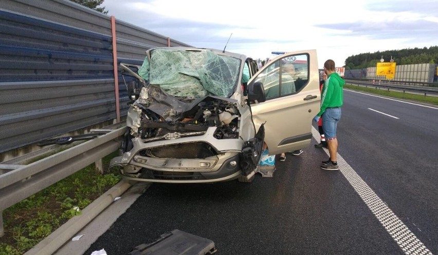 Do groźnego wypadku doszło na autostradzie w okolicach...