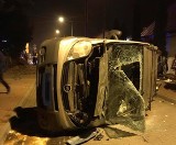 Zderzenie busa i auta osobowego w Białej Podlaskiej. Jedna osoba trafiła do szpitala. Zobacz zdjęcia