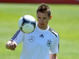 Tajemnicza kontuzja Klose. Niemcy osłabieni przed Euro 2012