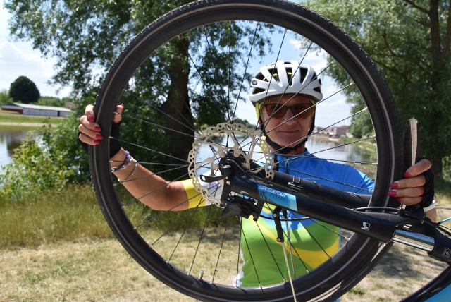 W czerwcu zeszłego roku Mariola Krzywicka przejechała na rowerze 4642 km.