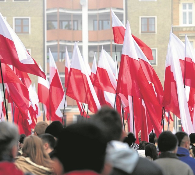 Jedną z imprez Święta Niepodległości będzie Wieczorny Bieg Niepodległości. Wyruszy o godz. 19 sprzed fontanny Bartłomiejki .