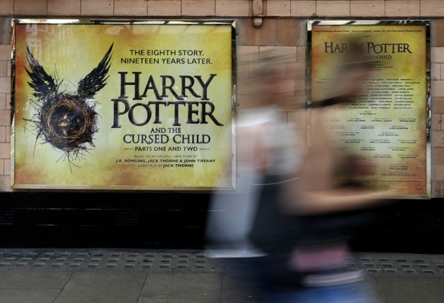 Nocna premiera książki "Harry Potter i przeklęte dziecko" już w najbliższy weekend, w nocy z 21 na 22 października 2016 roku.