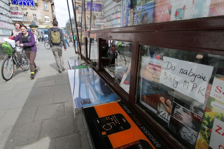 Zakaz handlu nie będzie obejmował kiosków. W niedzielę...