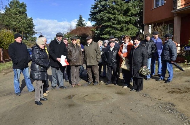 Pobiedziska: Ścieki nadal zrzucane są do szamb