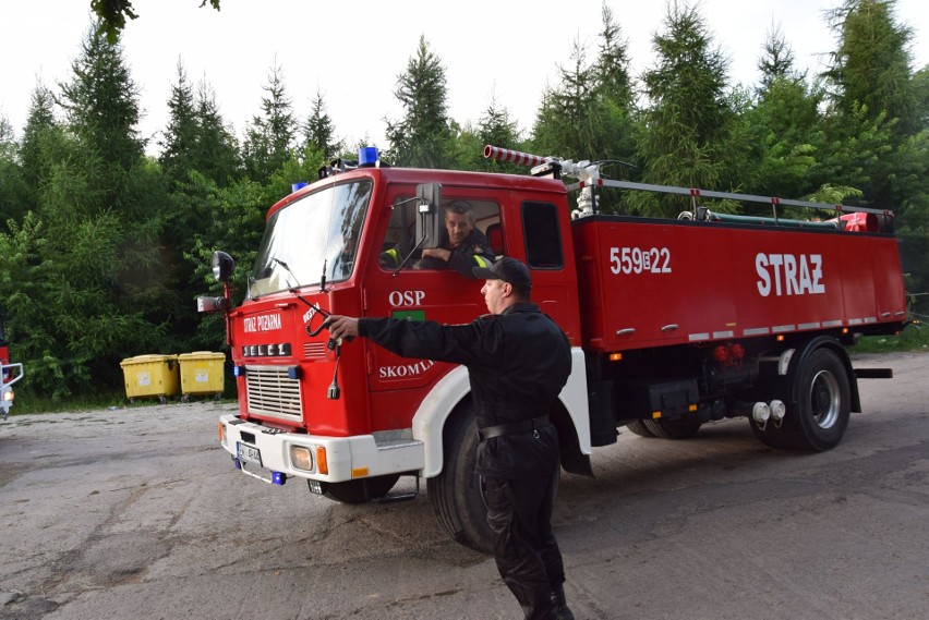 Pożar na składowisku odpadów w Rudzie koło Wielunia ZDJĘCIA