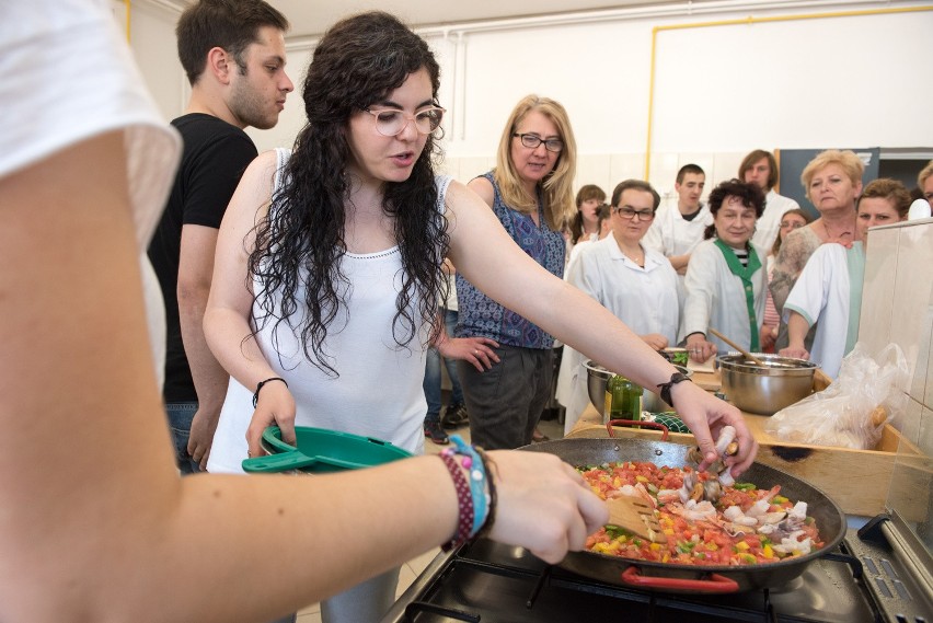 Hiszpańska lekcja gotowania w kieleckiej szkole
