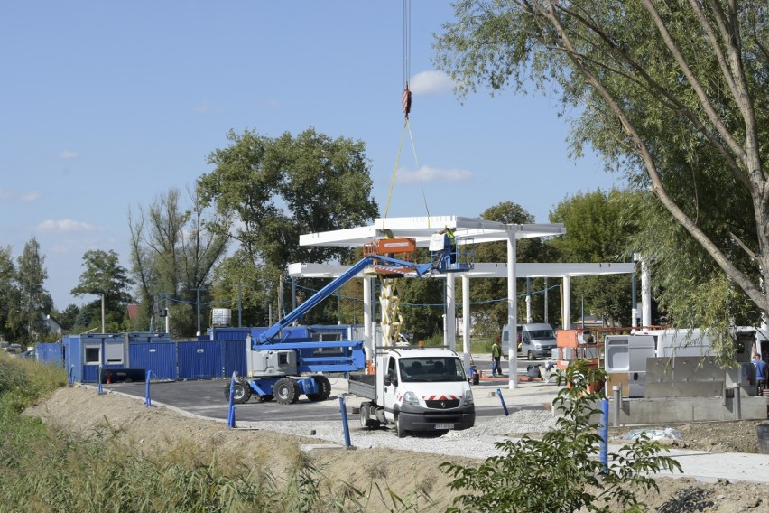Gigantyczne opóźnienia w budowie parkingów P&R w gminach Wieliczka i Niepołomice