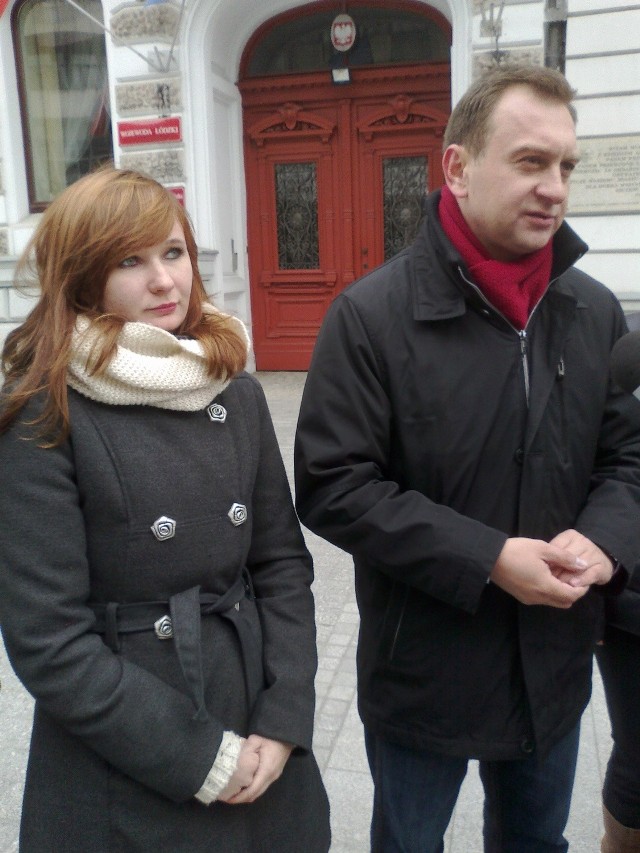 Tomasz Trela w towarzystwie jednej z kandydatek SLD do rady miasta - Ismeny Lechowskiej