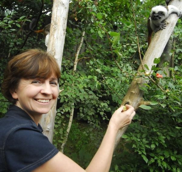 Anna Włodarczyk: Bezpośredni kontakt z małpami jest pasjonujący.