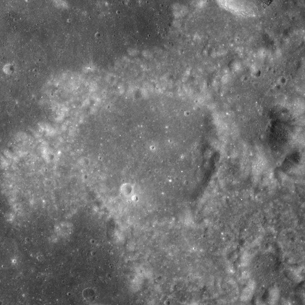 Krater "Franz". Zdjęcie zostało zrobione przez załogę Apollo...