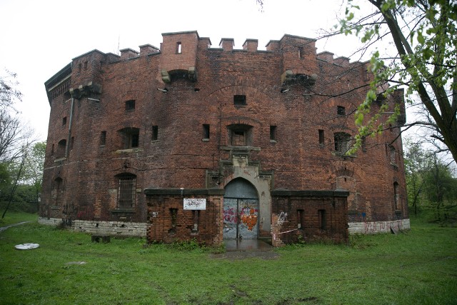 Fort św. Benedykta powstał w latach 1853-1856. Teraz czeka na zagospodarowanie