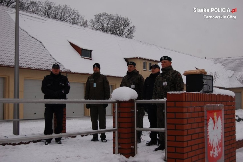 Ćwiczenia na terenie jednostki wojskowej w Tarnowskich...