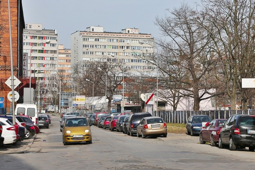 ULICA SIKORSKIEGO - strażnicy od stycznia 2017 roku...