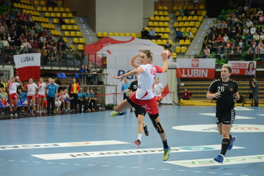 Iwona Niedźwiedź, ekspertka Canal + zagra w sobotę przeciwko piłkarkom ręcznym Korony Handball Kielce [ZDJĘCIA]