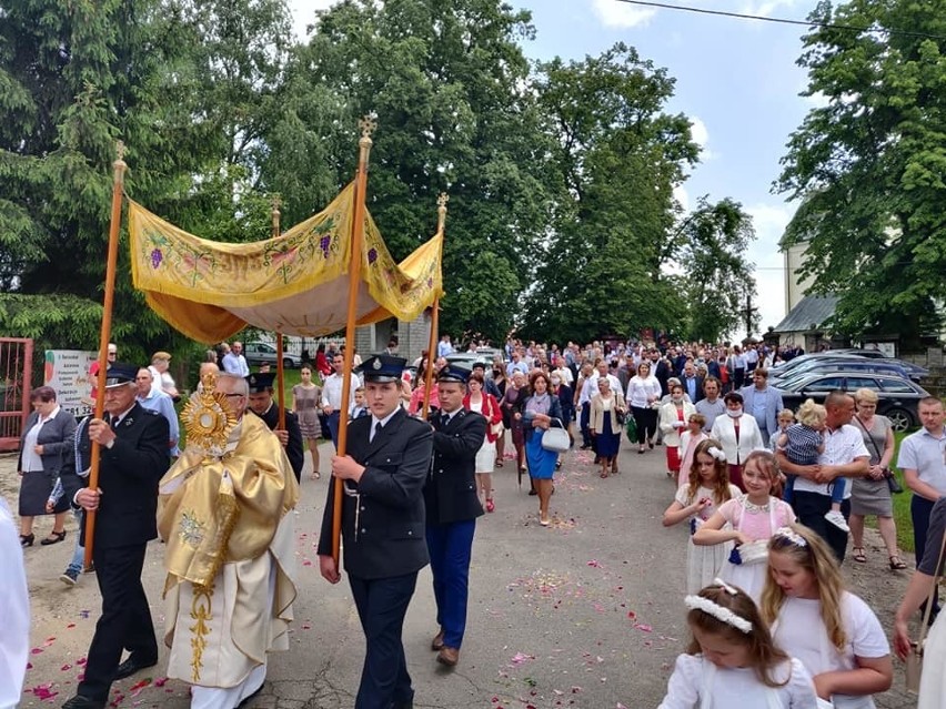 Tradycyjne uroczystości Bożego Ciała zorganizowane zostały w...