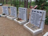 Trwa odnowa pomnika upamiętniającego pomordowanych w Rudzkim Moście