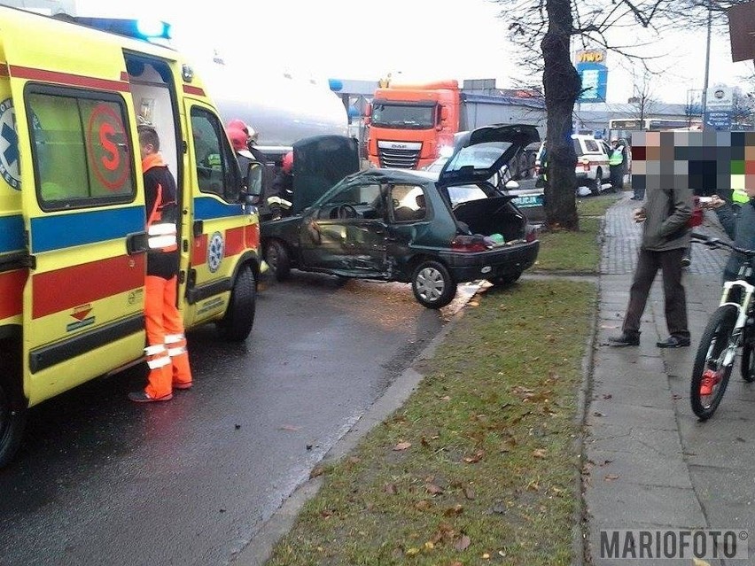 Do wypadku doszło po godz. 15 na ul. Prószkowskiej.