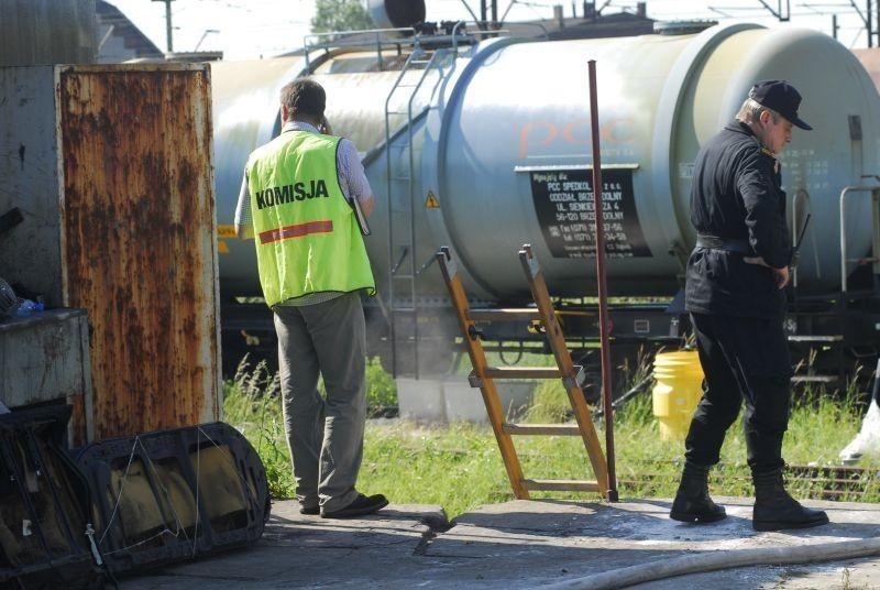 Opole: Wyciek kwasu solnego z cysterny