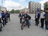 Janusz Korwin-Mikke w Częstochowie na motocyklu żużlowym ZDJĘCIA + WIDEO
