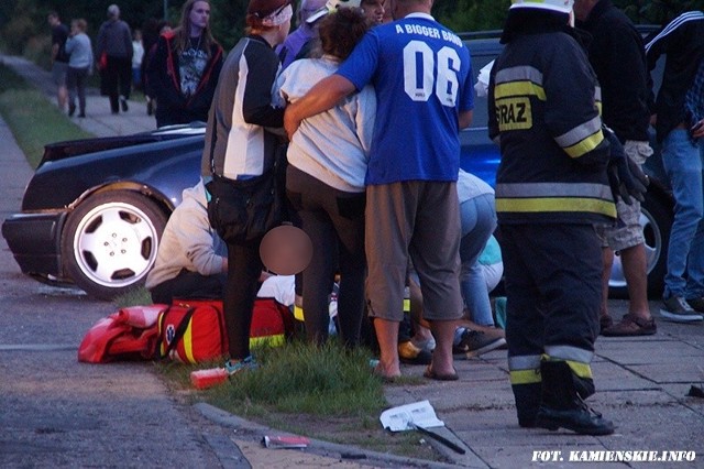 Czołowe zderzenie mercedesa z bmw w okolicy Dziwnowa