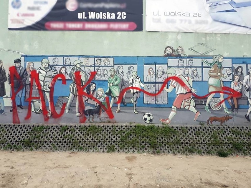 Kraków. Piękny mural zniszczony przez idiotę. Jest akcja w sieci