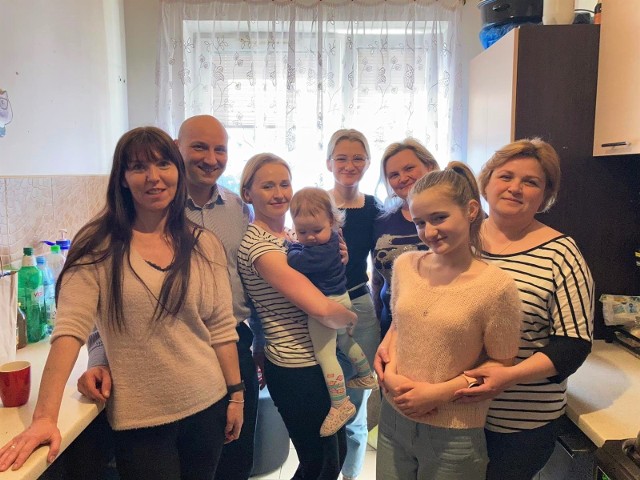 Siostry ze Lwowa wraz z córkami czują się jak w domu pod dachem Teresy Janus z Nowego Sącza. Kobieta dała im schronienie prawie miesiąc temu